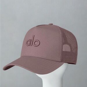 ALO Yoga Men's Taupe Mesh Cap